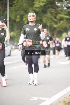 Runner Photo 4237745