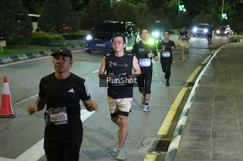 Runner Photo 4237751