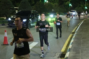 Runner Photo 4237763