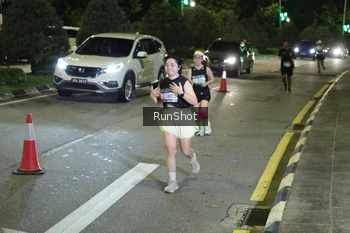 Runner Photo 4237766