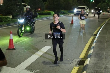 Runner Photo 4237771