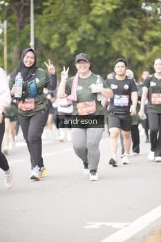 Runner Photo 4237816