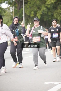 Runner Photo 4237844