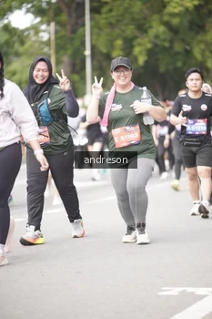 Runner Photo 4237851