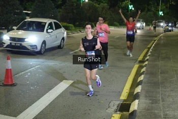 Runner Photo 4237854