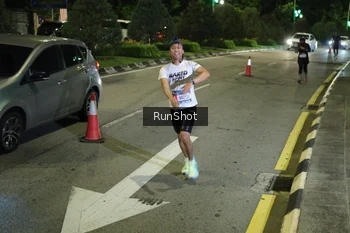 Runner Photo 4237883