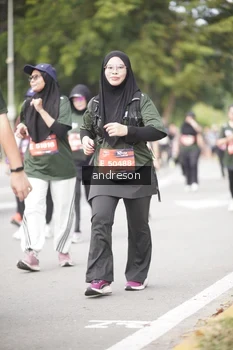 Runner Photo 4237914