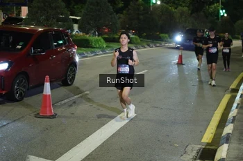 Runner Photo 4237971