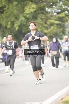 Runner Photo 4237997