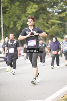Runner Photo 4238004