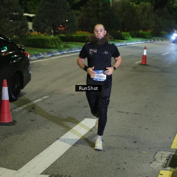 Runner Photo 4238044