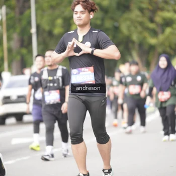 Runner Photo 4238051