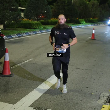 Runner Photo 4238055