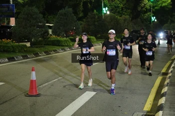 Runner Photo 4238057