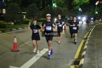 Runner Photo 4238059