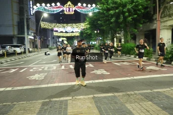 Runner Photo 4238062