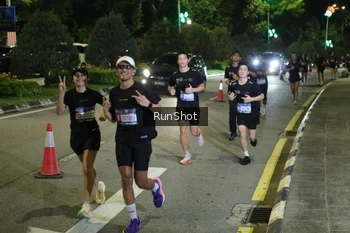 Runner Photo 4238067