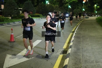 Runner Photo 4238073