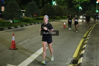 Runner Photo 4238100