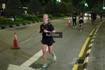 Runner Photo 4238106