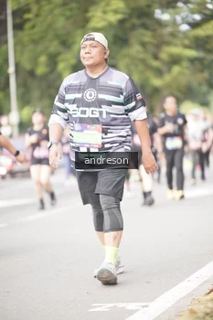 Runner Photo 4238133
