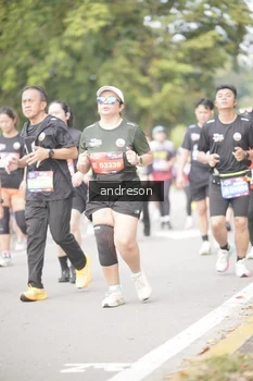 Runner Photo 4238146