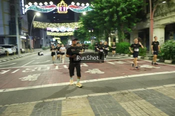 Runner Photo 4238169
