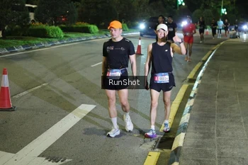 Runner Photo 4238251
