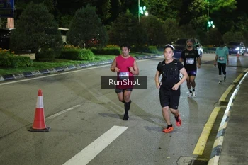 Runner Photo 4238303