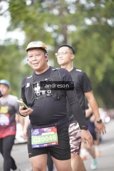 Runner Photo 4238306