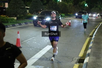 Runner Photo 4238336