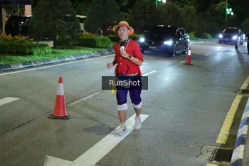 Runner Photo 4238342