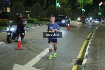 Runner Photo 4238344