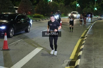 Runner Photo 4238345