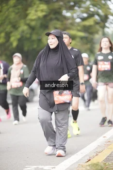 Runner Photo 4238447