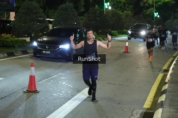 Runner Photo 4238449
