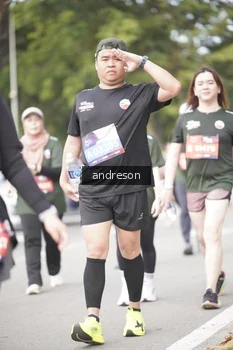Runner Photo 4238467