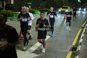 Runner Photo 4238476