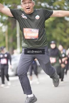 Runner Photo 4238514