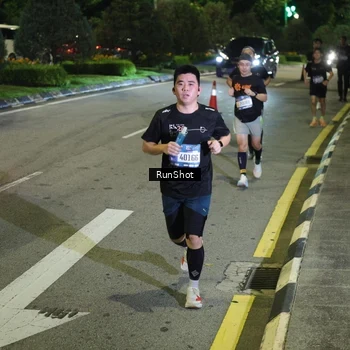 Runner Photo 4238516