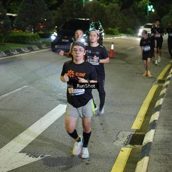 Runner Photo 4238532