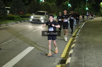 Runner Photo 4238543