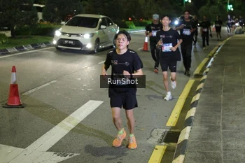 Runner Photo 4238551