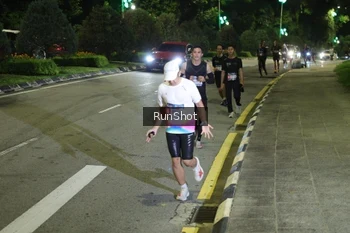 Runner Photo 4238573