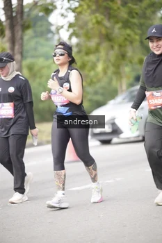Runner Photo 4238577