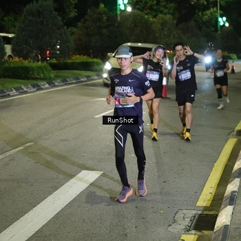 Runner Photo 4238622