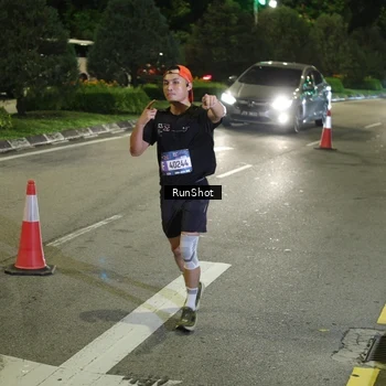 Runner Photo 4238654
