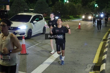 Runner Photo 4238754
