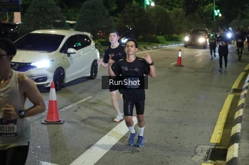 Runner Photo 4238756