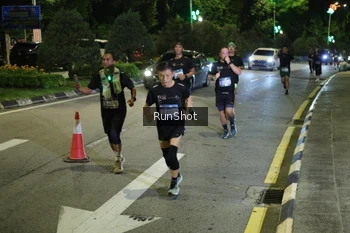 Runner Photo 4238775